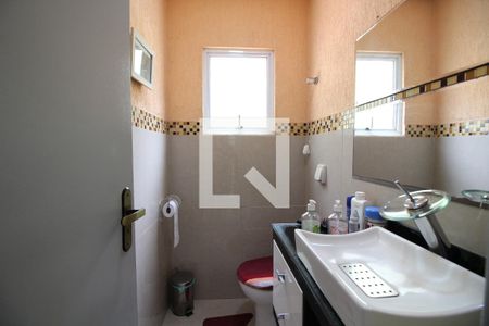 Casa de condomínio para alugar com 360m², 5 quartos e 2 vagasLavabo