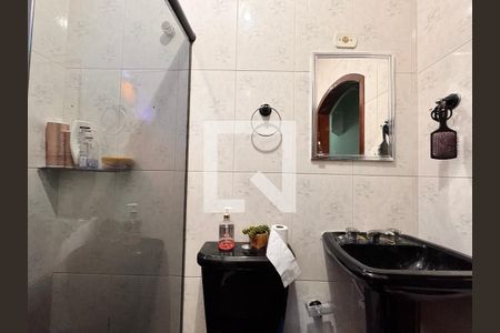 Casa à venda com 200m², 3 quartos e 1 vaga Casa à venda com 200m², 3 quartos e 1 vagaBanheiro 1