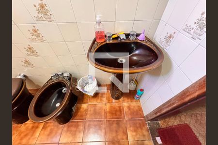 Casa à venda com 200m², 3 quartos e 1 vaga Casa à venda com 200m², 3 quartos e 1 vagaBanheiro 2