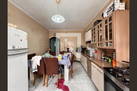 Casa à venda com 200m², 3 quartos e 1 vaga Casa à venda com 200m², 3 quartos e 1 vagaCozinha