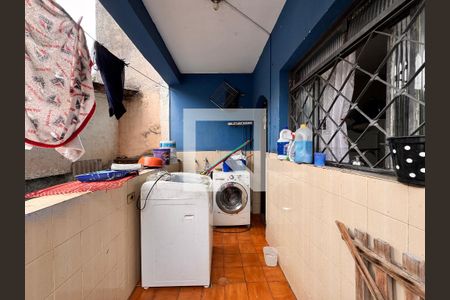 Casa à venda com 200m², 3 quartos e 1 vaga Casa à venda com 200m², 3 quartos e 1 vagaLavanderia