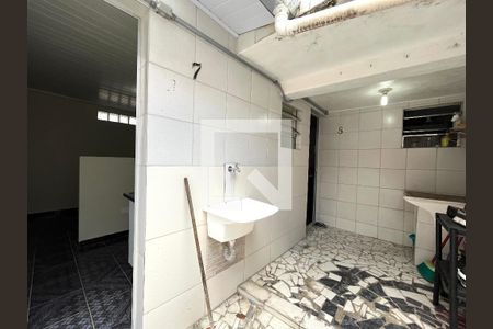 Casa para alugar com 20m², 1 quarto e sem vagaÁrea de Serviço