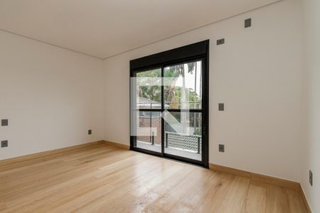 Casa de condomínio à venda com 285m², 4 quartos e 3 vagas Casa de condomínio à venda com 285m², 4 quartos e 3 vagasSuíte 4