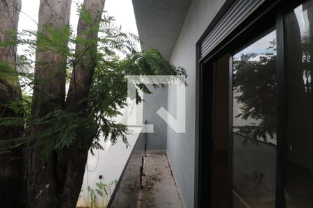 Casa de condomínio à venda com 285m², 4 quartos e 3 vagasVaranda Suíte 4