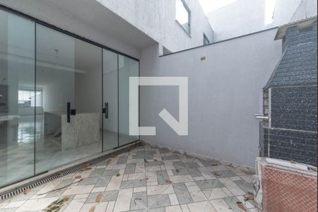 Casa à venda com 126m², 3 quartos e 2 vagas Casa à venda com 126m², 3 quartos e 2 vagasLavanderia - Churrasqueira