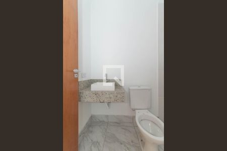 Casa à venda com 126m², 3 quartos e 2 vagas Casa à venda com 126m², 3 quartos e 2 vagasBanheiro Social