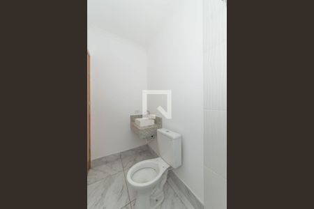 Casa à venda com 126m², 3 quartos e 2 vagas Casa à venda com 126m², 3 quartos e 2 vagasBanheiro Social