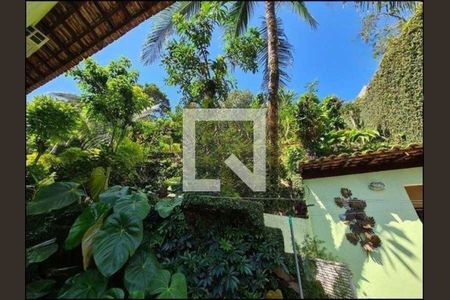 Casa à venda com 440m², 4 quartos e 5 vagas