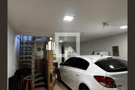 Casa à venda com 142m², 3 quartos e 3 vagas