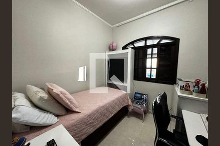 Casa à venda com 142m², 3 quartos e 3 vagas