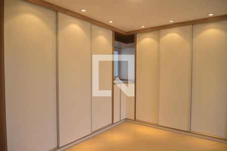 Apartamento à venda com 140m², 2 quartos e 2 vagasQuarto Suíte