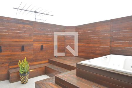 Apartamento à venda com 140m², 2 quartos e 2 vagasBanheira