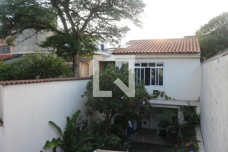Casa à venda com 200m², 3 quartos e 3 vagasÁrea externa 