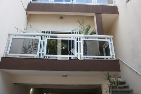 Casa à venda com 200m², 3 quartos e 3 vagasFachada