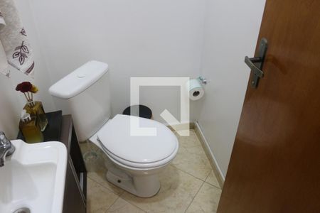 Casa à venda com 200m², 3 quartos e 3 vagasLavabo