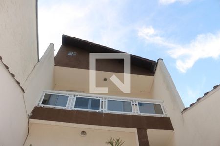 Casa à venda com 200m², 3 quartos e 3 vagasFachada