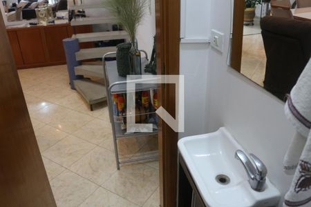 Casa à venda com 200m², 3 quartos e 3 vagasLavabo