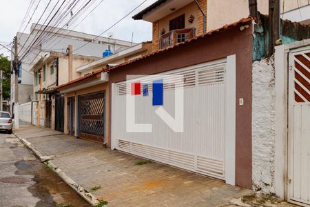 Casa à venda com 100m², 3 quartos e 2 vagasFachada