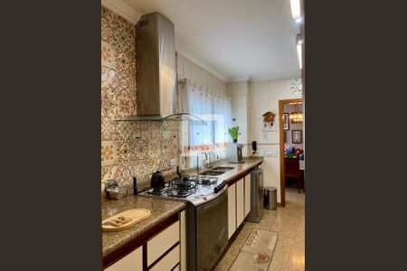 Apartamento à venda com 200m², 4 quartos e 4 vagas Apartamento à venda com 200m², 4 quartos e 4 vagasFoto 08