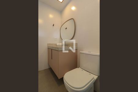 Apartamento à venda com 150m², 3 quartos e 2 vagas Apartamento à venda com 150m², 3 quartos e 2 vagasBanheiro da Suíte 2