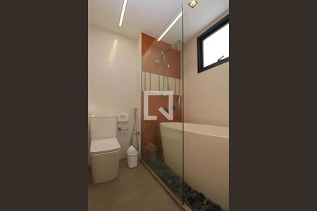 Apartamento à venda com 150m², 3 quartos e 2 vagas Apartamento à venda com 150m², 3 quartos e 2 vagasBanheiro da Suíte 1