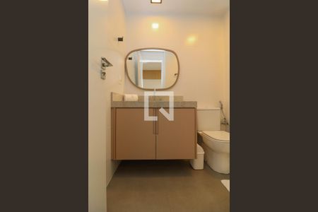 Apartamento à venda com 150m², 3 quartos e 2 vagas Apartamento à venda com 150m², 3 quartos e 2 vagasBanheiro da Suíte 2