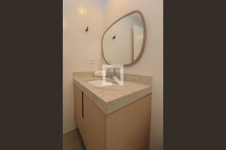 Apartamento à venda com 150m², 3 quartos e 2 vagas Apartamento à venda com 150m², 3 quartos e 2 vagasBanheiro da Suíte 2