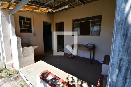 Casa à venda com 110m², 3 quartos e 2 vagasCasa 2 - Área de Serviço