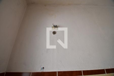 Casa à venda com 110m², 3 quartos e 2 vagasBanheiro - Detalhe