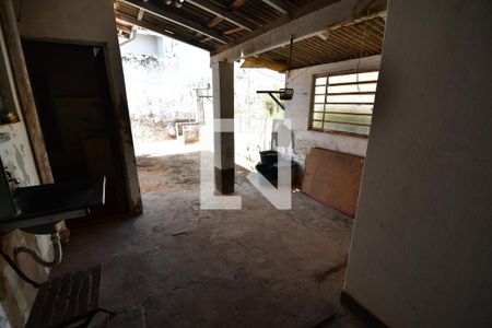 Casa à venda com 110m², 3 quartos e 2 vagasÁrea de Serviço