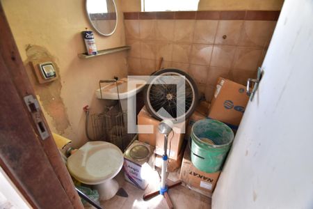 Casa à venda com 110m², 3 quartos e 2 vagasBanheiro de serviço