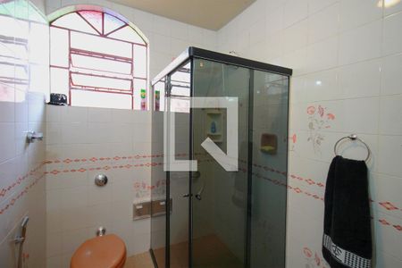 Casa à venda com 330m², 4 quartos e 3 vagasBanheiro