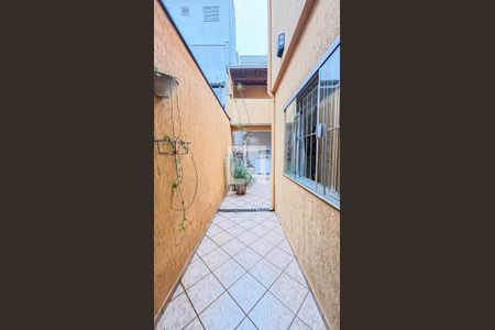 Casa à venda com 193m², 2 quartos e 2 vagasQuintal - Corredor