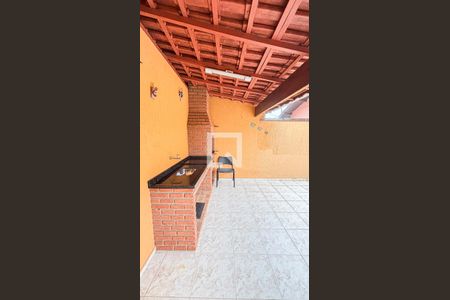 Casa à venda com 193m², 2 quartos e 2 vagasVaranda Quarto