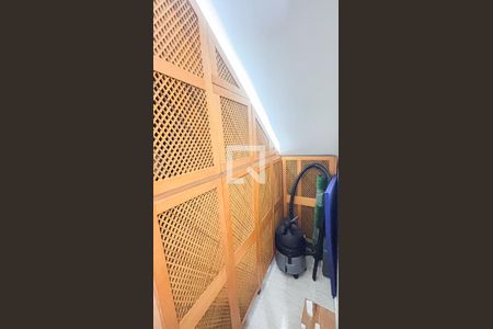 Casa à venda com 193m², 2 quartos e 2 vagasDespensa