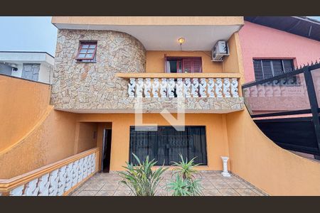 Casa à venda com 193m², 2 quartos e 2 vagasQuintal