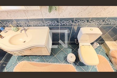 Casa à venda com 193m², 2 quartos e 2 vagasBanheiro da Suíte