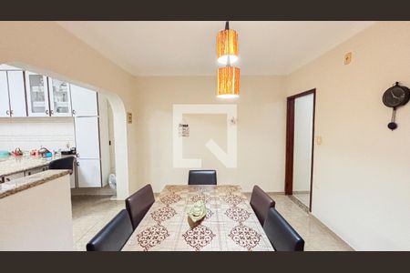 Casa à venda com 193m², 2 quartos e 2 vagasSala de Jantar