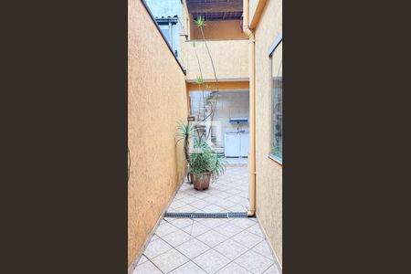 Casa à venda com 193m², 2 quartos e 2 vagasQuintal - Corredor