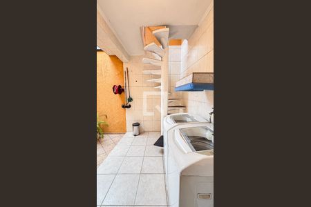 Casa à venda com 193m², 2 quartos e 2 vagasÁrea de Serviço