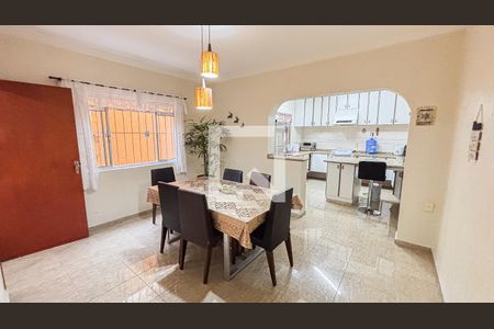 Casa à venda com 193m², 2 quartos e 2 vagasSala de Jantar