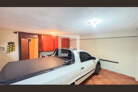 Casa à venda com 193m², 2 quartos e 2 vagasGaragem