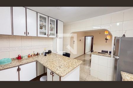 Casa à venda com 193m², 2 quartos e 2 vagasCozinha