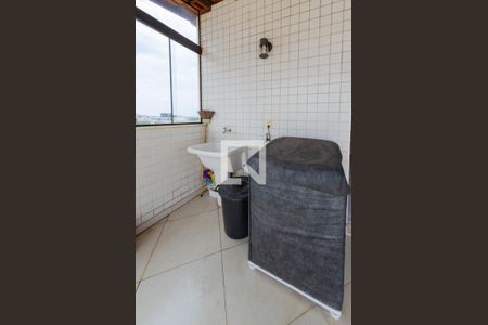 Apartamento à venda com 135m², 3 quartos e 1 vaga Apartamento à venda com 135m², 3 quartos e 1 vagaÁrea de serviço