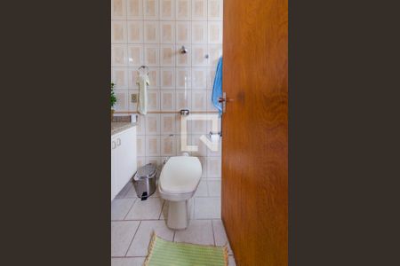 Apartamento à venda com 135m², 3 quartos e 1 vaga Apartamento à venda com 135m², 3 quartos e 1 vagaBanheiro suíte