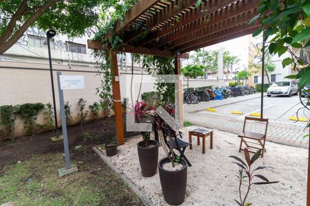 Apartamento à venda com 48m², 2 quartos e sem vaga Apartamento à venda com 48m², 2 quartos e sem vagaÁrea Comum - Pergolado Jogos