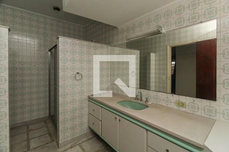 Casa à venda com 313m², 4 quartos e 3 vagas Casa à venda com 313m², 4 quartos e 3 vagasBanheiro da Suíte