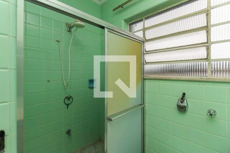 Casa à venda com 313m², 4 quartos e 3 vagas Casa à venda com 313m², 4 quartos e 3 vagasBanheiro