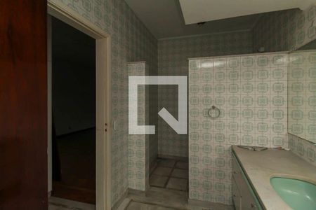 Casa à venda com 313m², 4 quartos e 3 vagas Casa à venda com 313m², 4 quartos e 3 vagasBanheiro da Suíte