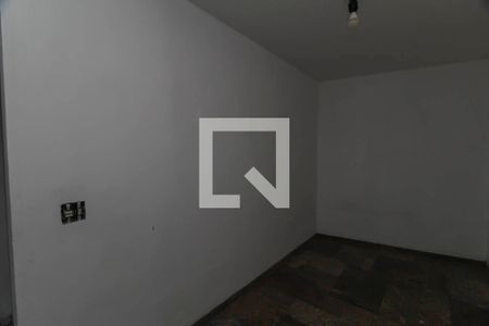 Casa à venda com 313m², 4 quartos e 3 vagas Casa à venda com 313m², 4 quartos e 3 vagasÁrea de Serviço